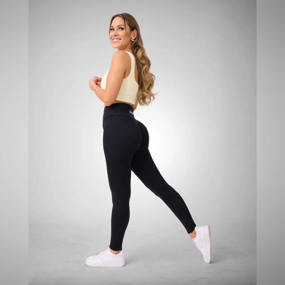 Boom Booty Black Set Mushu Anti-Cellulite Leggings and Sports Bra